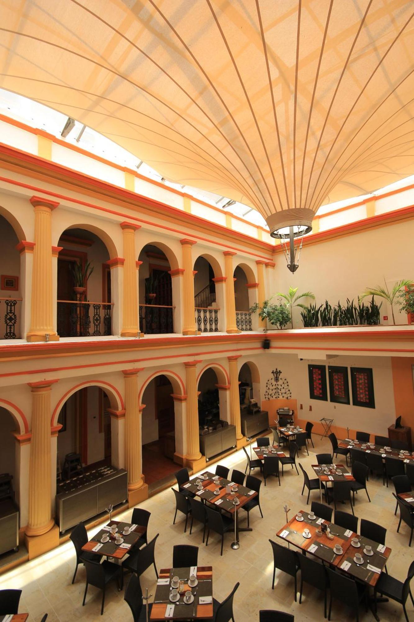 Hotel Ciudad Real Centro Historico San Cristóbal de Las Casas Dış mekan fotoğraf