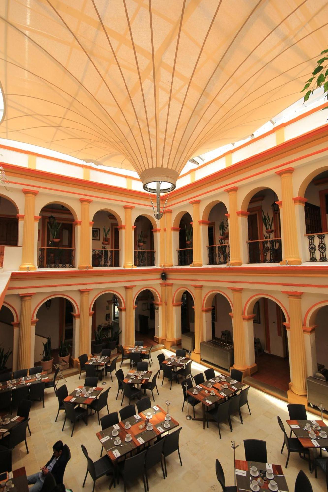 Hotel Ciudad Real Centro Historico San Cristóbal de Las Casas Dış mekan fotoğraf